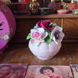 Vtg Kew Royal Bone China Pink Flower Pot & Rose Floral Bouquet Romantic Cottage